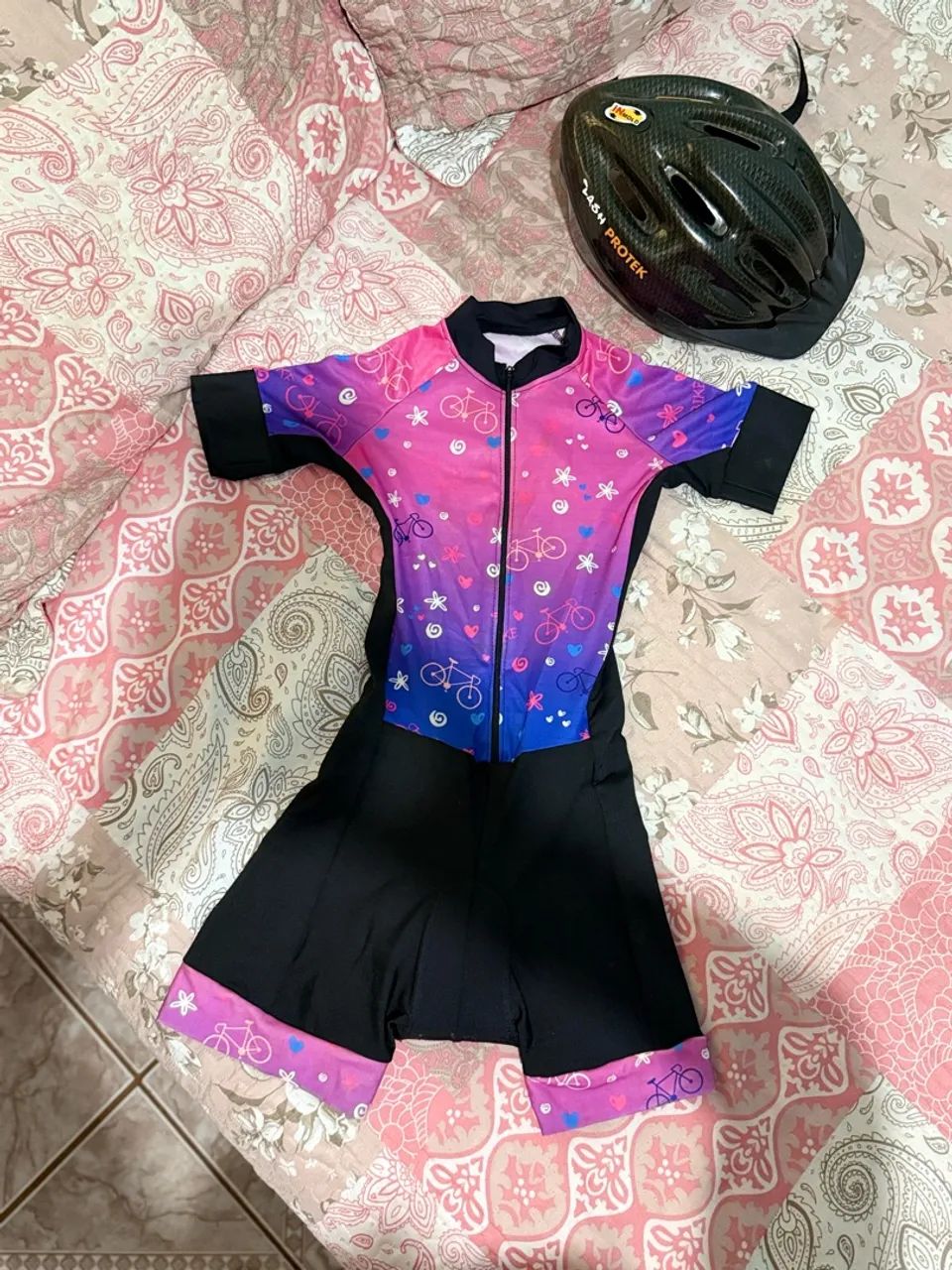 Macaquinho ciclista infantil