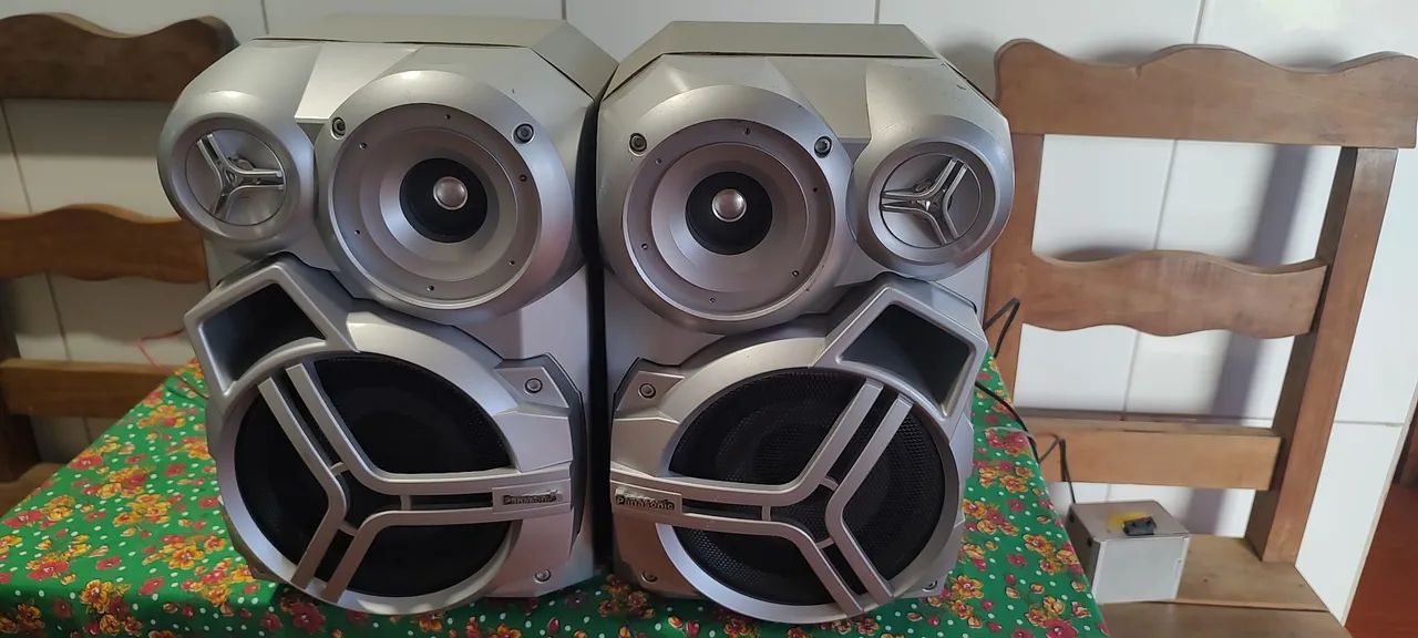 Caixas de som Panasonic usadas funcionando perfeitamente  não Sony gradiente Philips LG 
