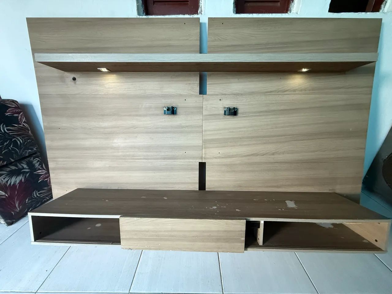 Painel com prateleira e led - Foto 2