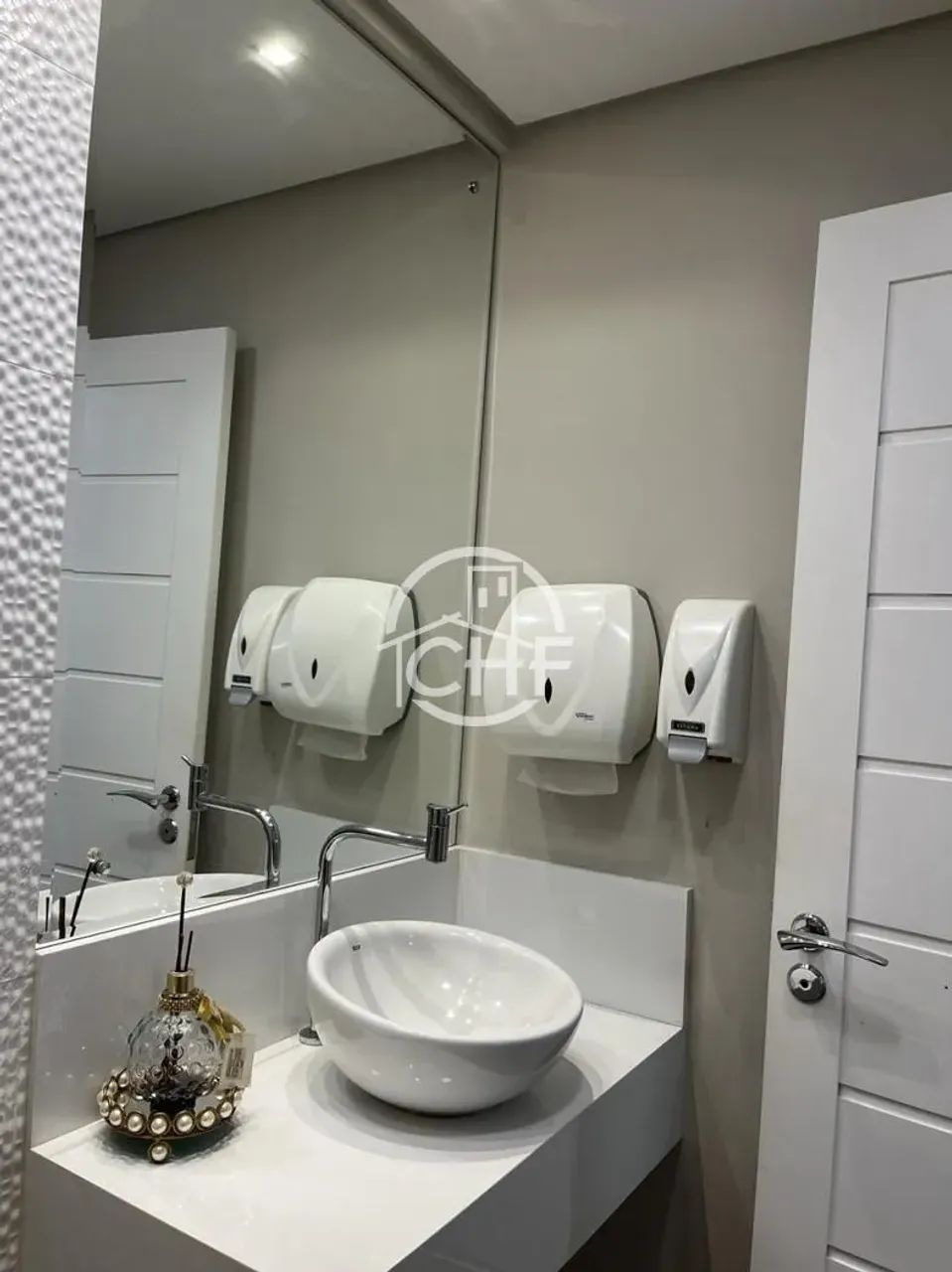 SALA COMERCIAL NO CENTRO COM AR E INTERNET - Foto 3