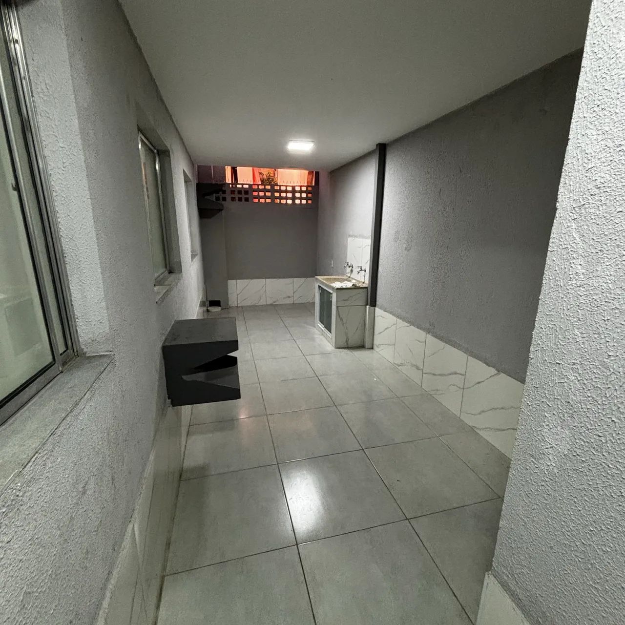 Casa de 2 quartos em Santa Mônica para alugar com internet inclusa. - Foto 3