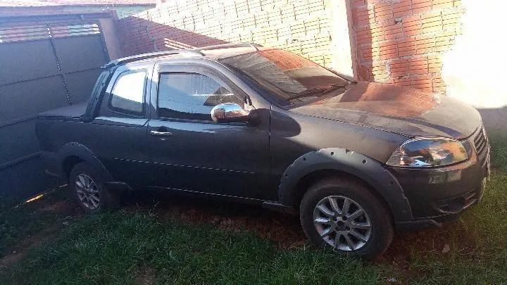Fiat Strada Working Celeb.1.4 Fire Flex 8V CD 2010 - Foto 4