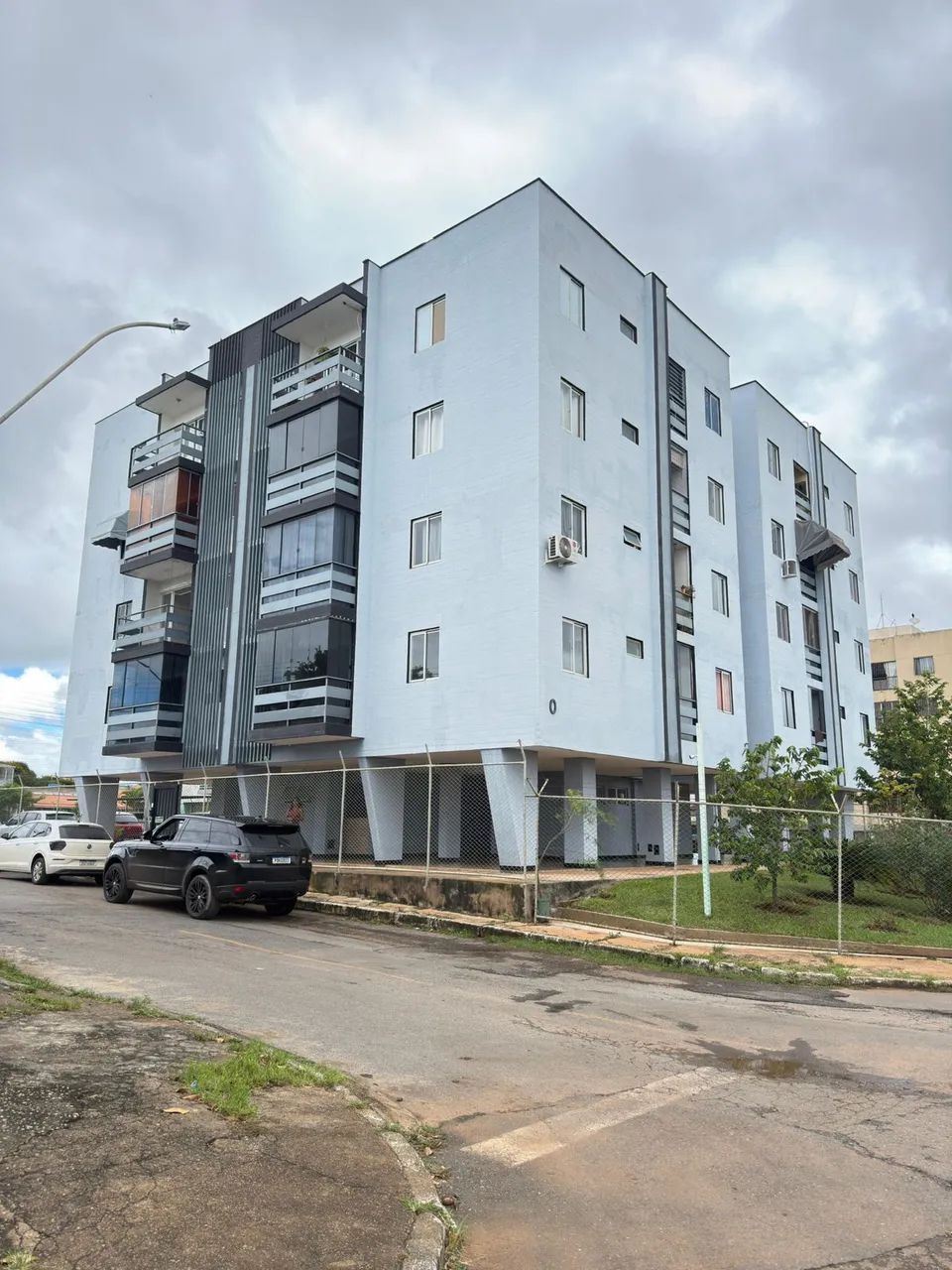 Apartamento com Varanda no SRL, Quadra 02 - Foto 4