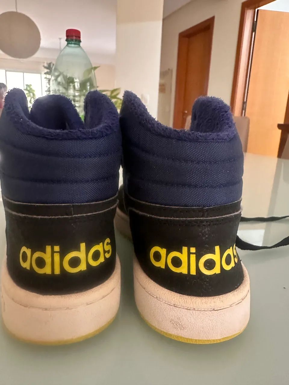 Tênis adidas