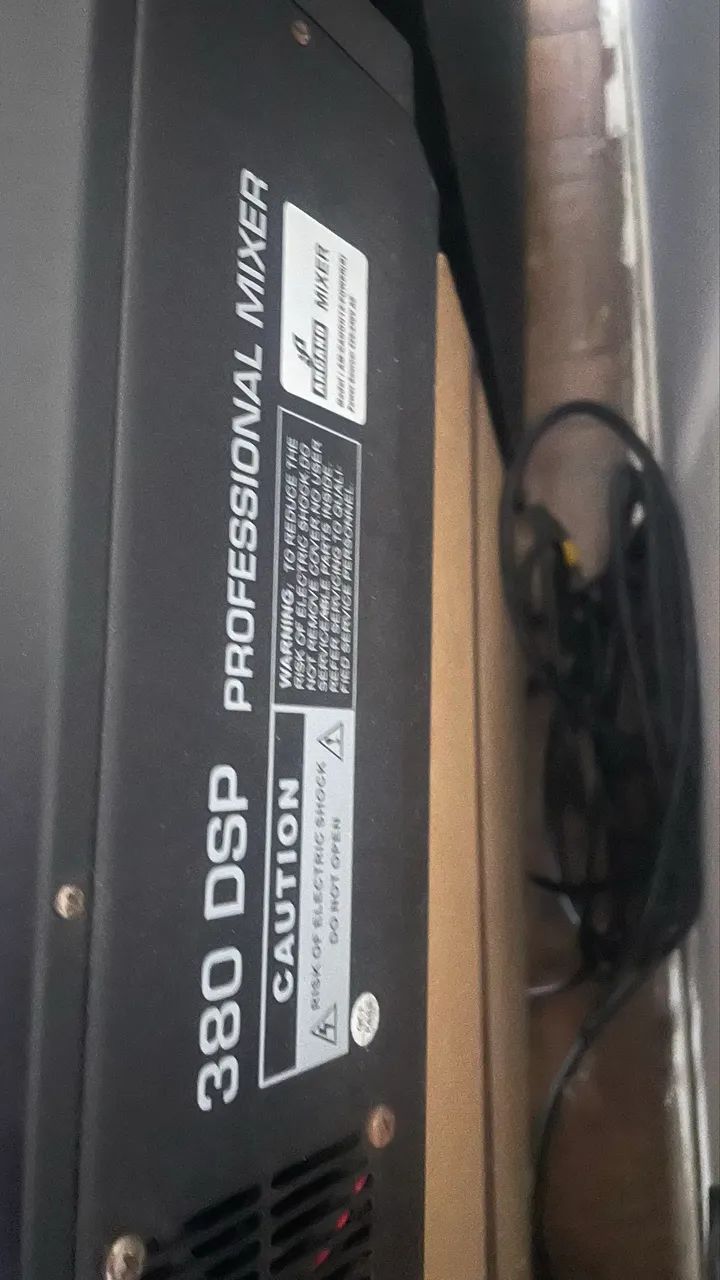 Mesa de som 220w - Foto 2