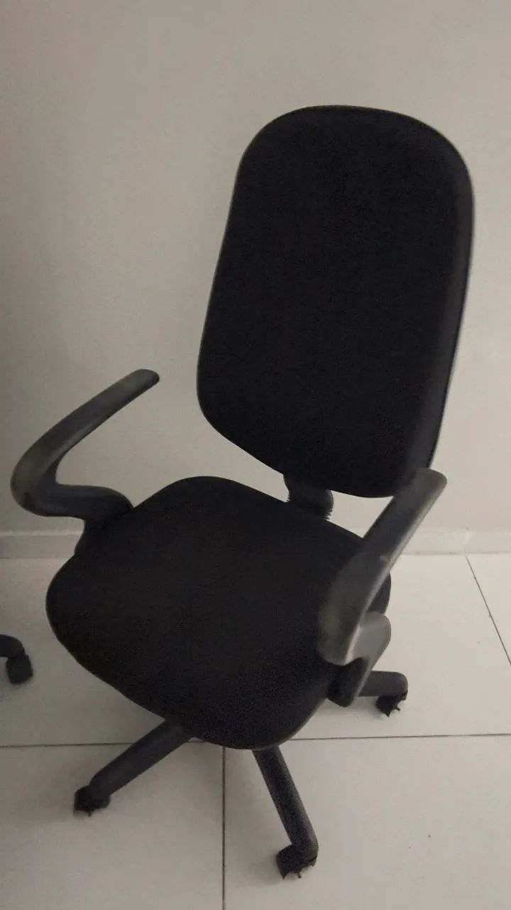 Cadeiras de rodinha  - Foto 2