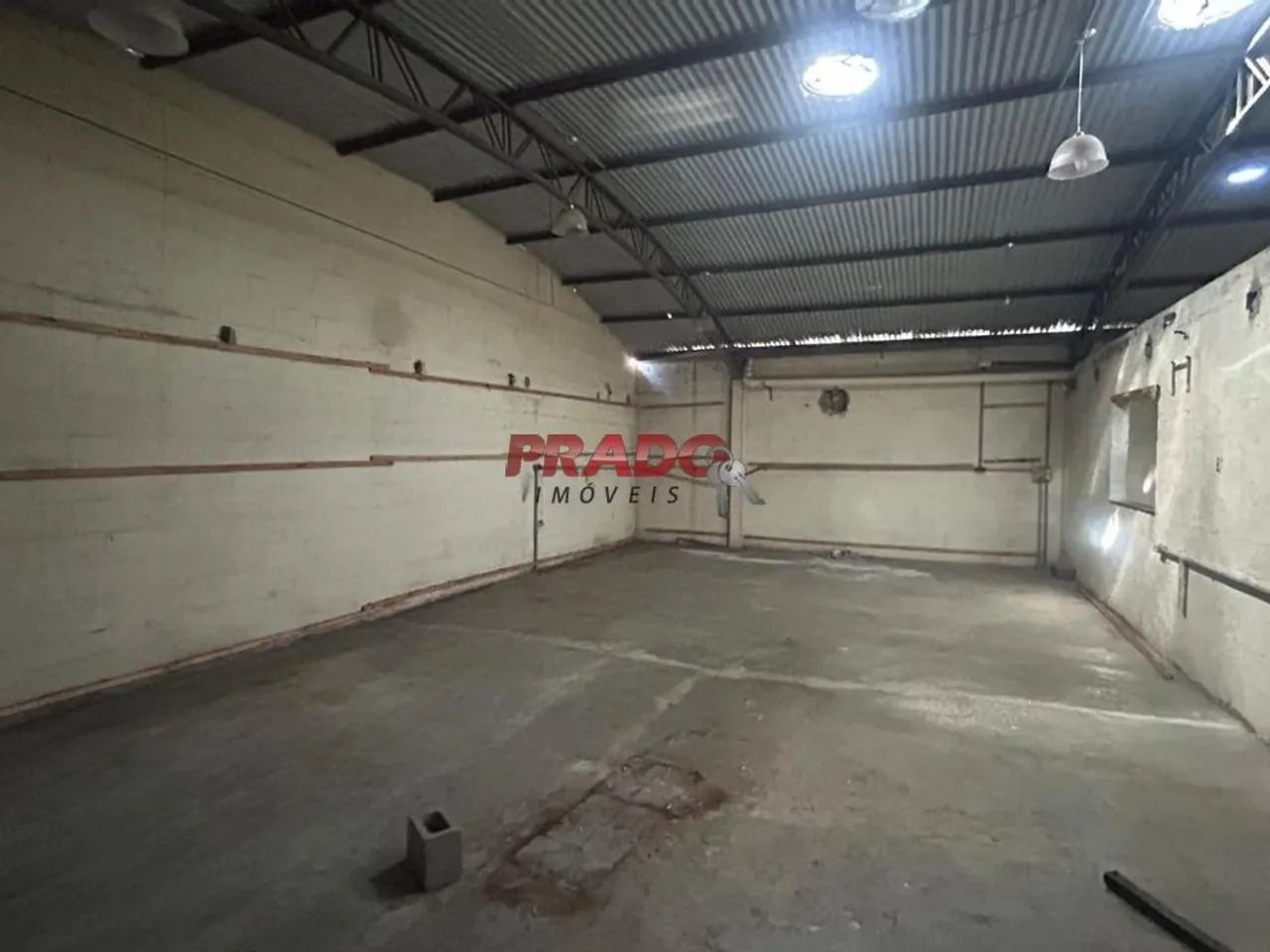 Barracão à venda em Maringá, Loteamento Sumaré, com 600 m² - Foto 4