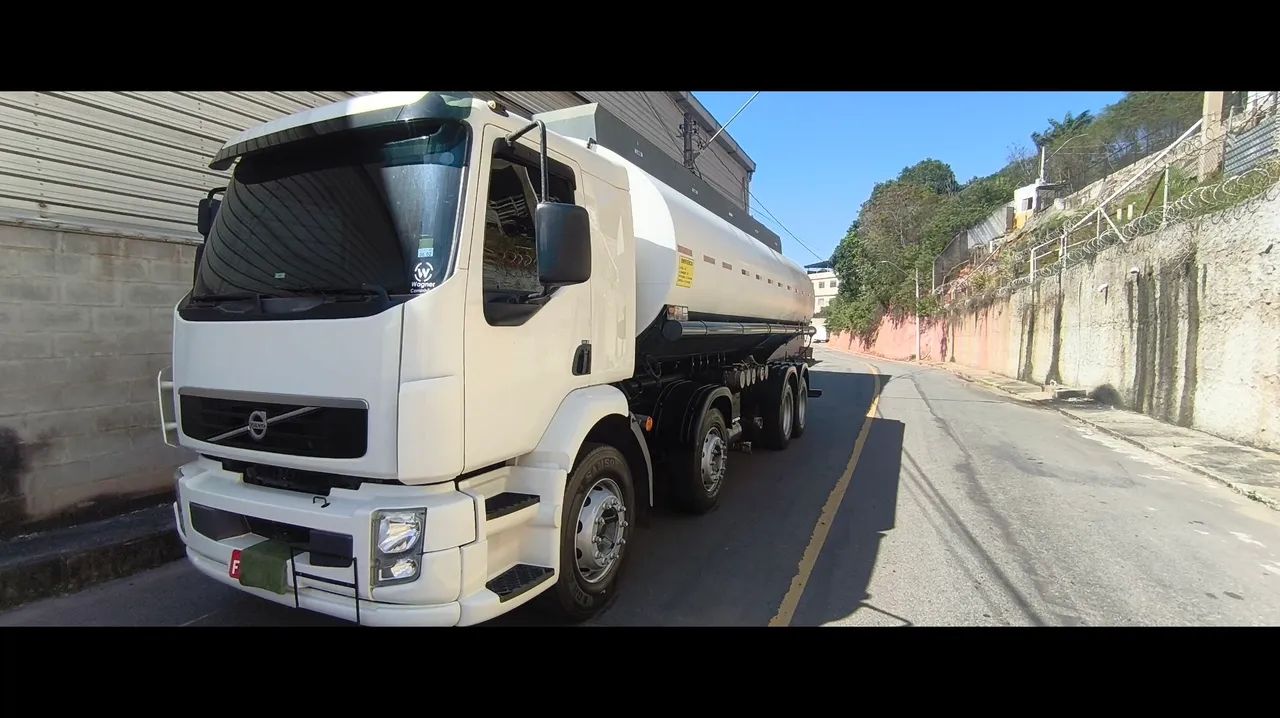 Caminhão tanque - Foto 3