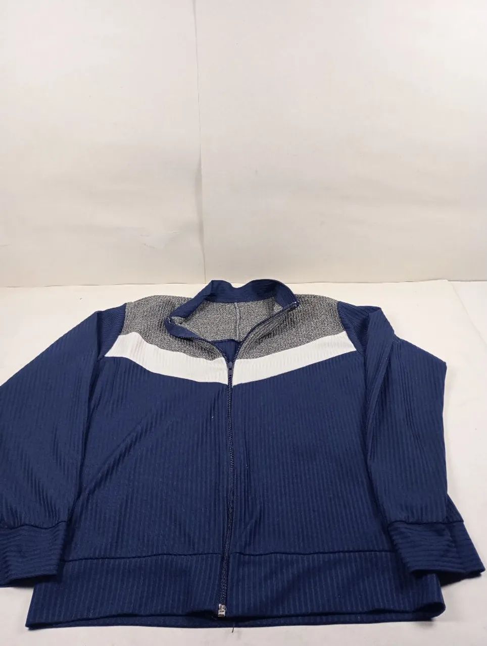 Kit com 5 Blusas Femininas Tam. M e G - Foto 2
