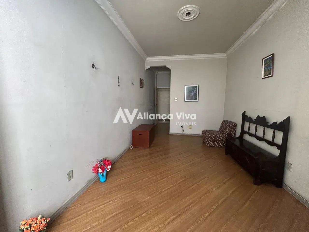 Laranjeiras | Apartamento 3 quartos, sendo 1 suite - Foto 2
