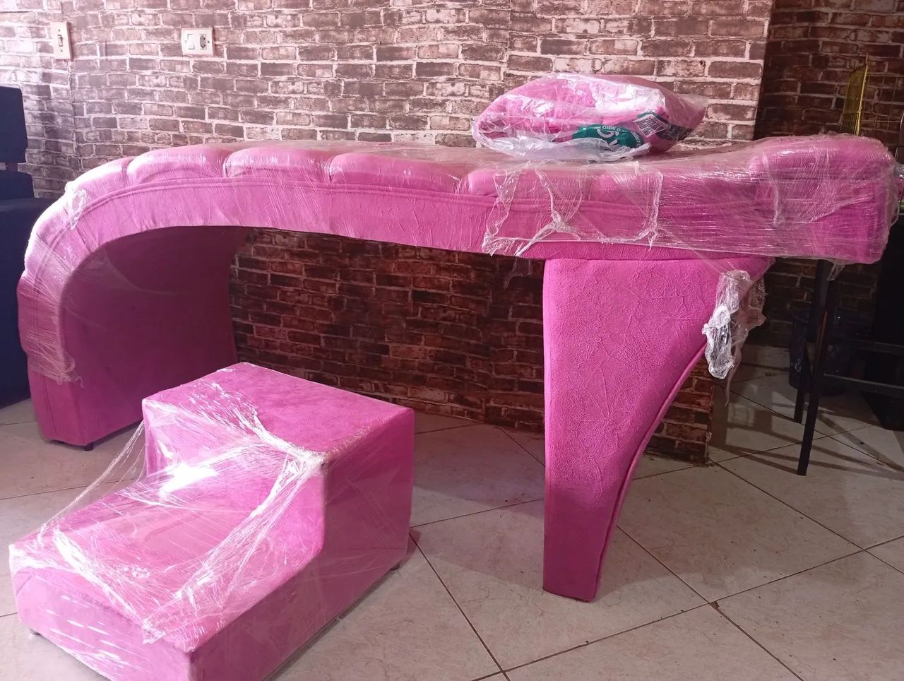 Maca de luxo rosa no cap tone 