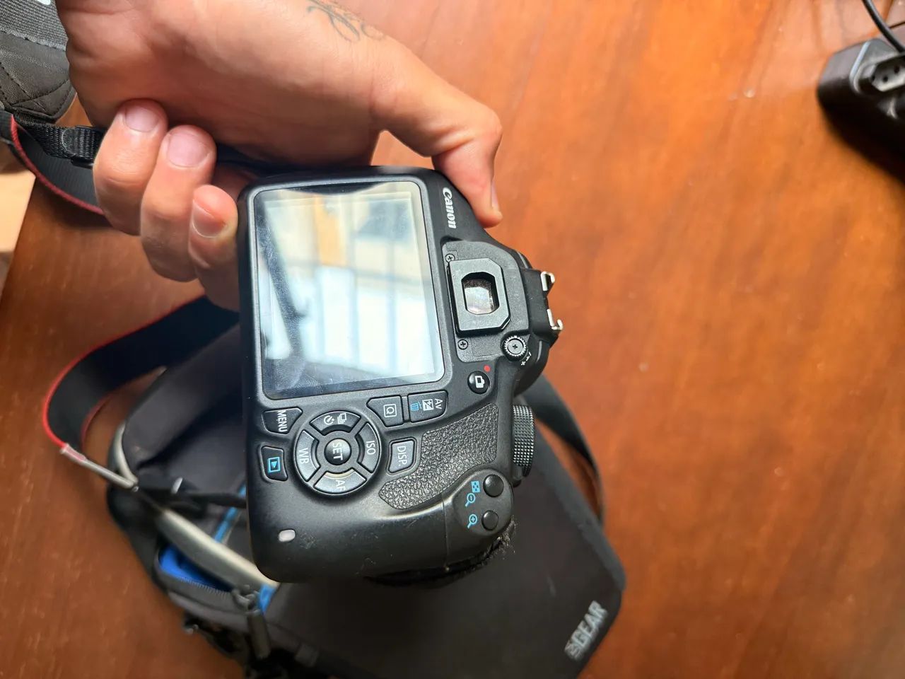 Camera Canon Eos 1200D  - Foto 2