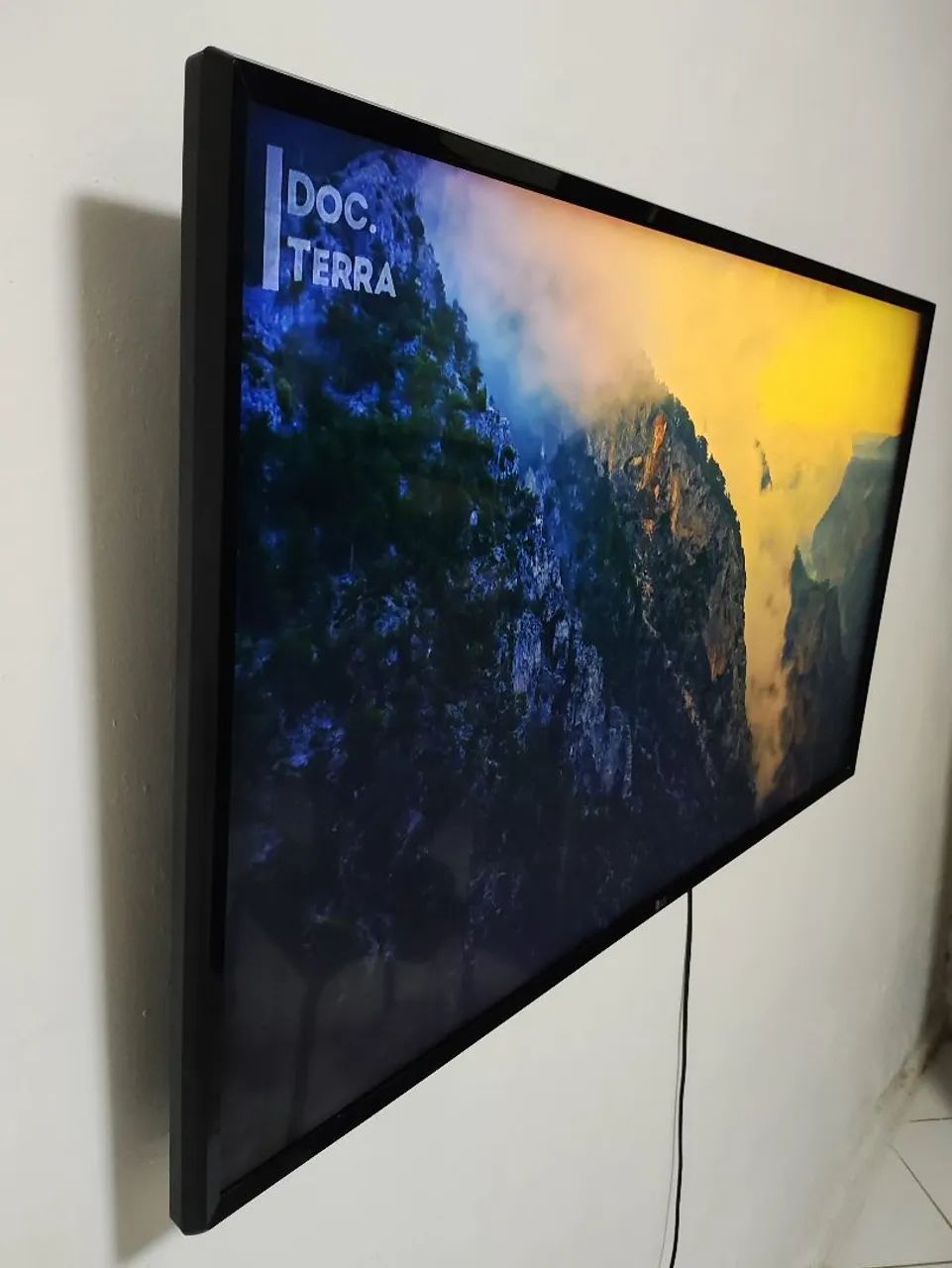 Smart TV LG 43 polegadas - Modelo 43LJ5500 - Foto 4