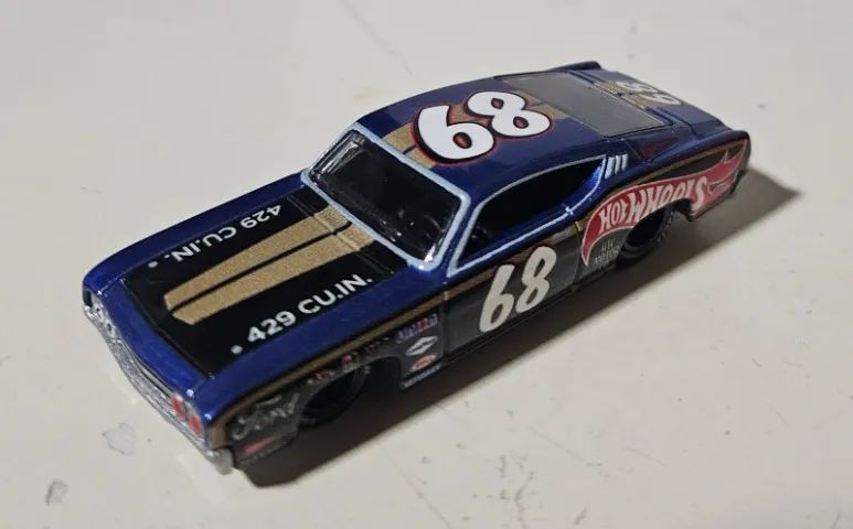 Hot Wheels Ford Torino Talladega - Hobbies e coleções - Embu