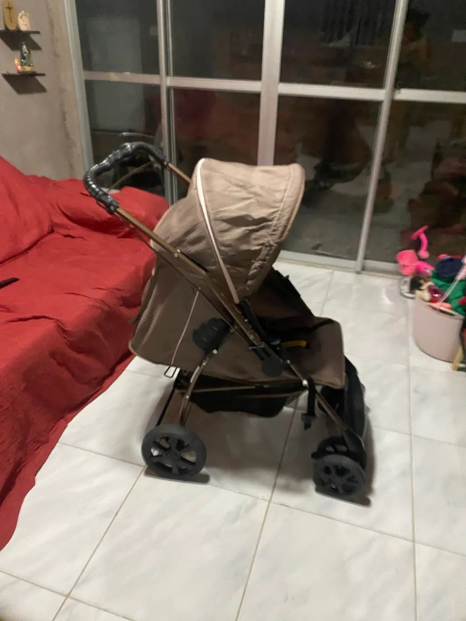 Carrinho de bebê menina - Foto 4