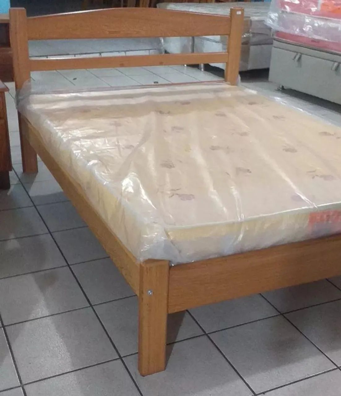 Cama casal de madeira - Foto 2