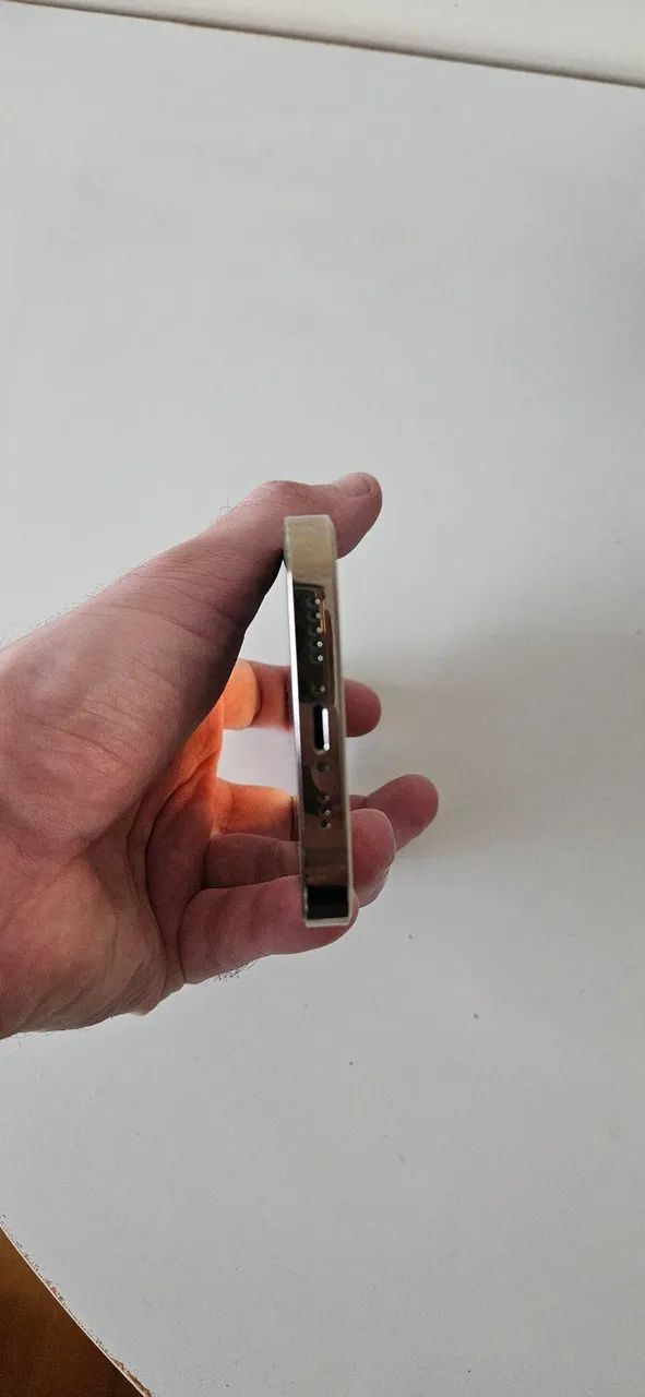 IPhone 14 pro 1Tb - Foto 5