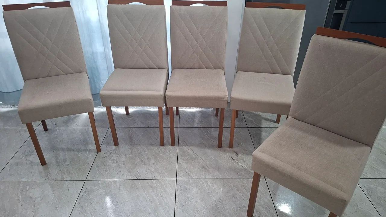 5 cadeiras estofadas usadas - Foto 2
