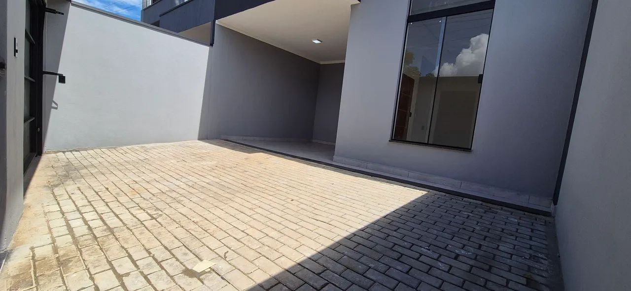 EXCELENTE CASA COM ACABAMENTO PREMIUM  - Foto 2