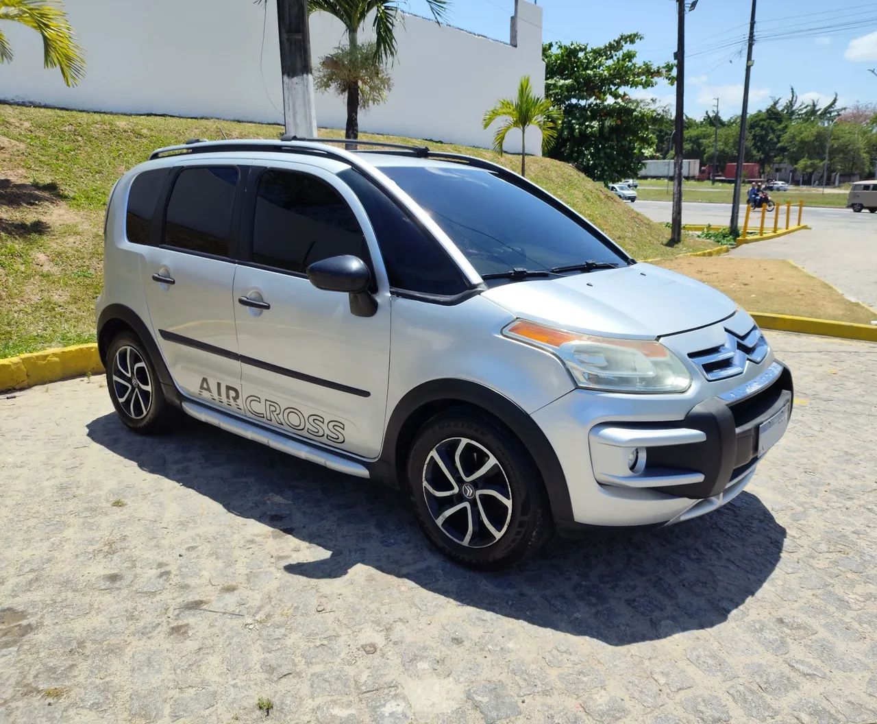 Citroën Aircross AIRCROSS GLX 1.6 Flex 16V 5p Mec. 2012
