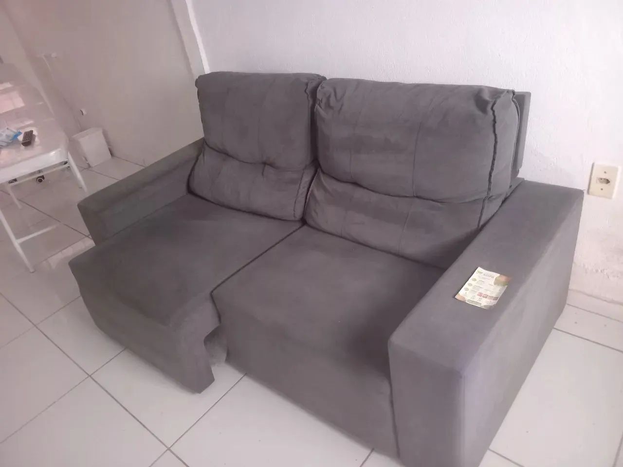 Sofá retrátil cinza - Foto 2