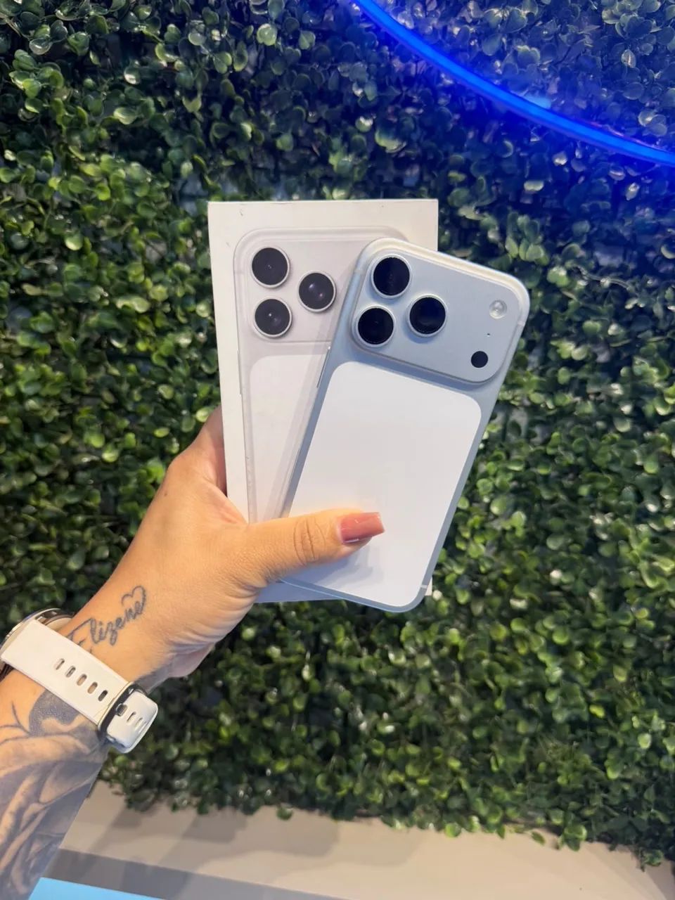 IPHONE 17 PRO 256GB SILVER SEMINOVO