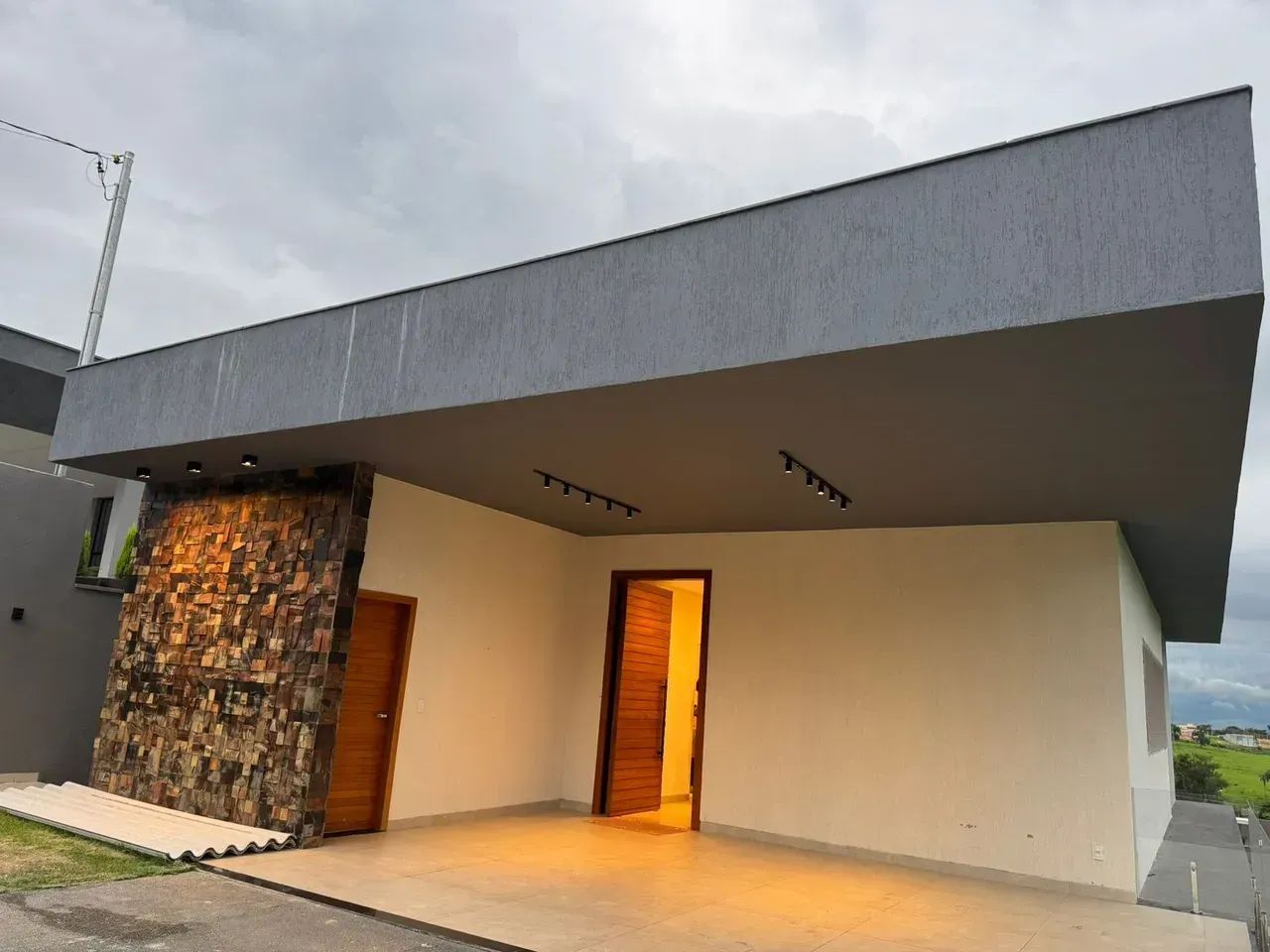 Imóvel para venda tem 260 metros quadrados com 4 quartos - Foto 2
