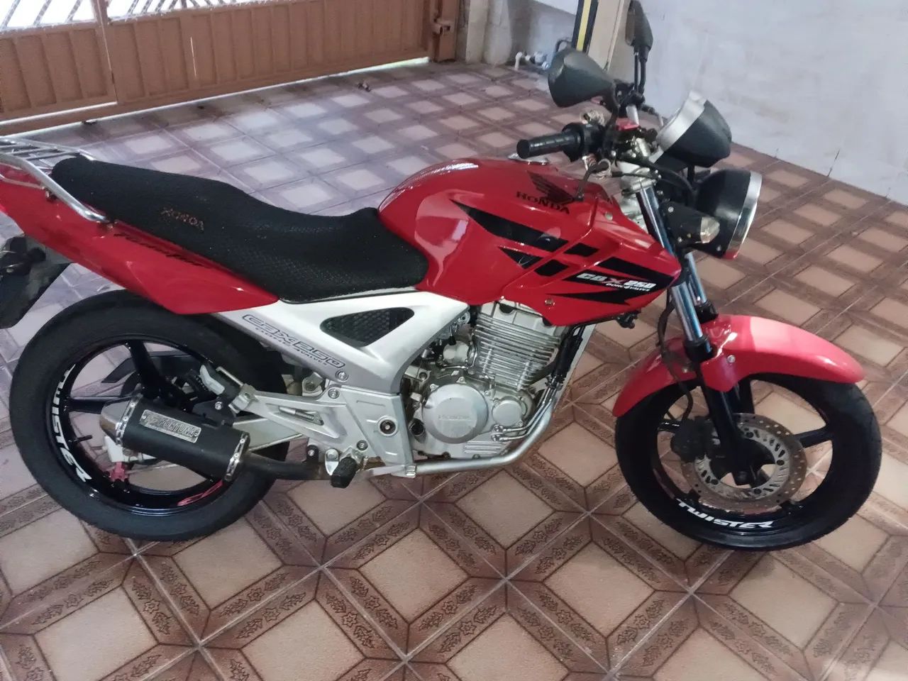 CBX 250 Inteira - Foto 4