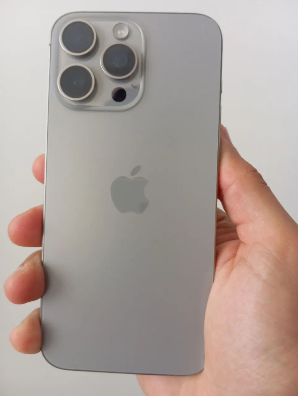 iPhone 15 Pro Max 256GB + carregador original 