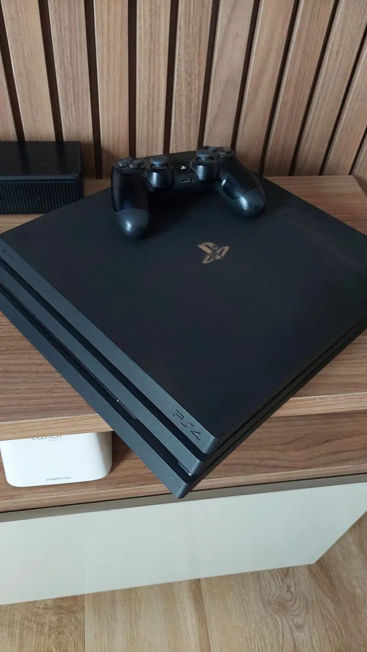 PS4 Pro semi novo! - Foto 3