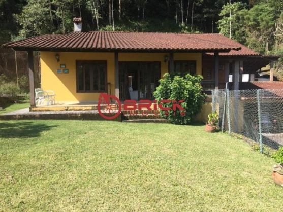 Ótima casa mobiliada para locação com 4 quartos sendo 1 suíte em condomínio no Comary. - Foto 2