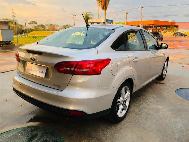 Focus Sedan 2.0 Flex Aut 2016 - Foto 3