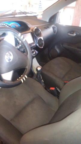 Venda d carro Toyota eti os ano 2013/14 valor 26, - Foto 6