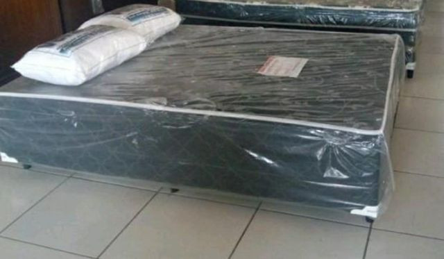 Vendo Cama Box Casal #250 Reais - Foto 2