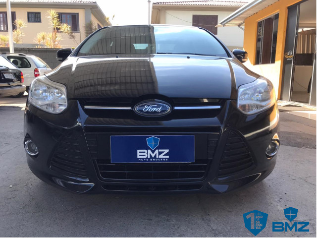 Ford Focus Sedan 2.0 Titanium - Foto 2