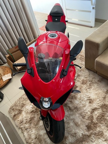 SUZUKI 2019