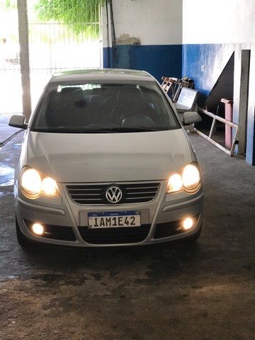 POLO SEDÃ I- MOTION 1.6 2010 EXTRA