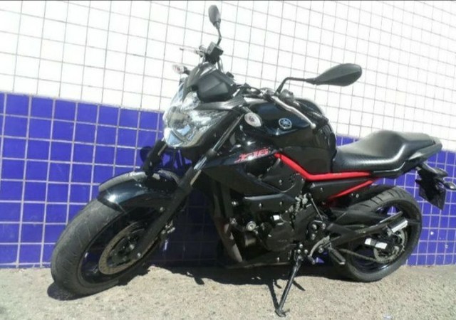 MOTO YAMAHA XJ6 600CC