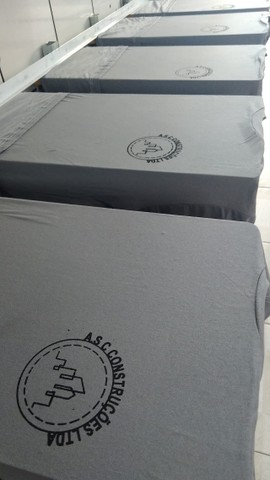 camiseta com logo para prestadores de serviços - Foto 5