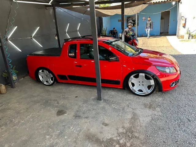 Volkswagen Saveiro 2012 em Aparecida de Goiânia - Usados e Seminovos