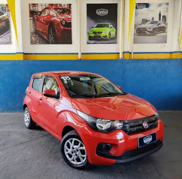 Carro Fiat Mobi 1.0 LIKE FIRE FLEX . Vermelho usado 2018 em