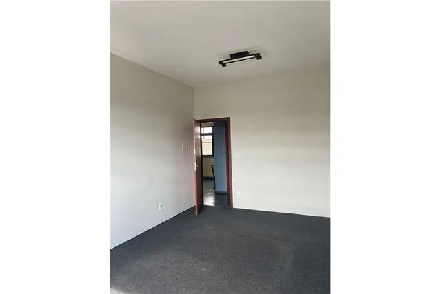 Sala Comercial para alugar em Vila Clayton de 35.00m²