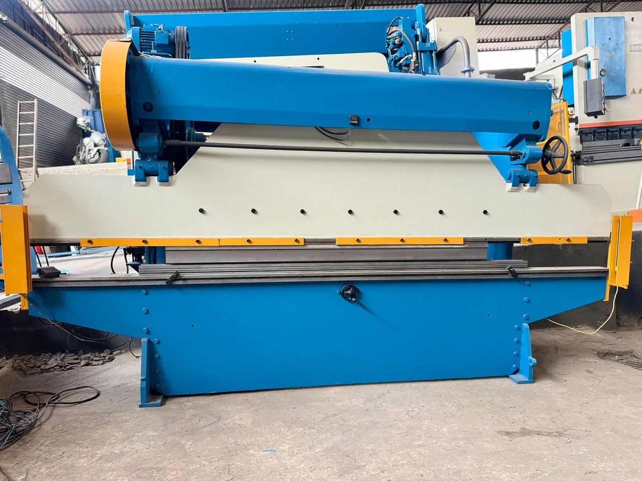 DOBRADEIRA Mecânica CALVI 4000x1/8