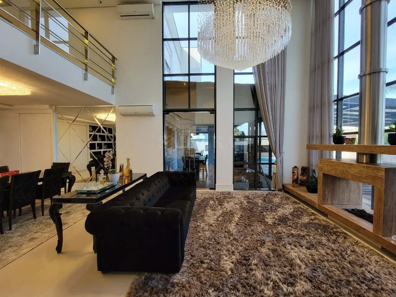 Casa em condominio a venda com 5 dormitórios no Premier em Jurere Internacional em Florian