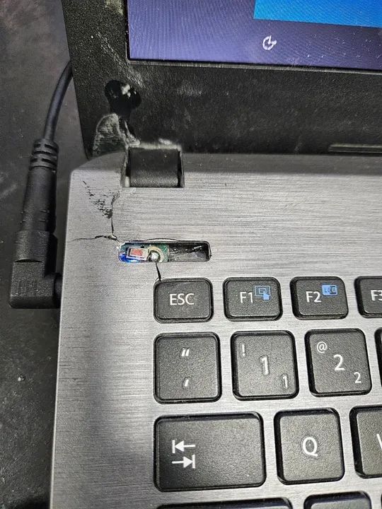 Notebook positivo  - Foto 6