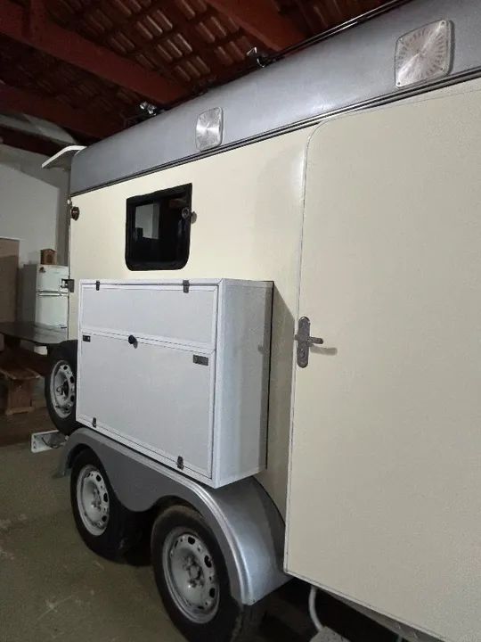 Reboque delka completo para 2 cavalos  - Foto 3