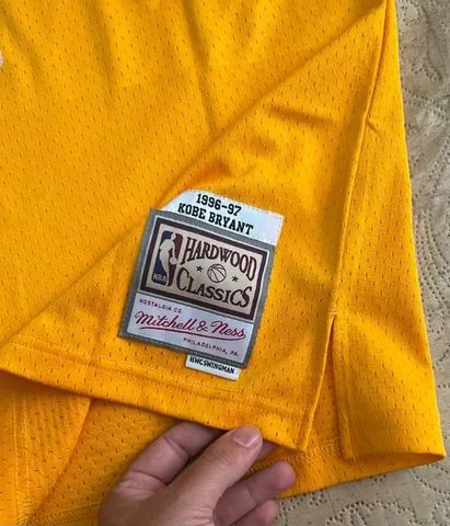 Regata Lakers Kobe Bryant Mitchell & Ness Authentic Masculina Amarelo - Foto 4