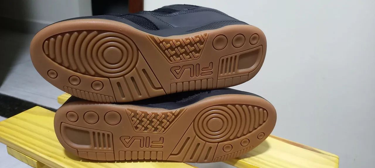 Tênis FILA CORDA NR 42, mas calça em 41 tranquilo - Foto 5