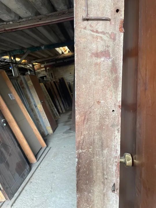 Porta de Madeira Maciça Com Vidro Completa - 1,00 x 2,17m - Foto 6