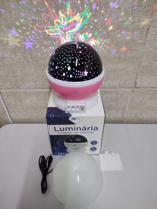 Luminária e Projetor de Estrelas de LED 
